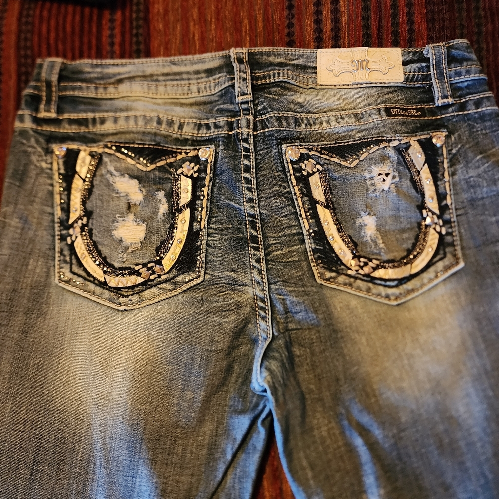 Jeans - Picture 3 of 3